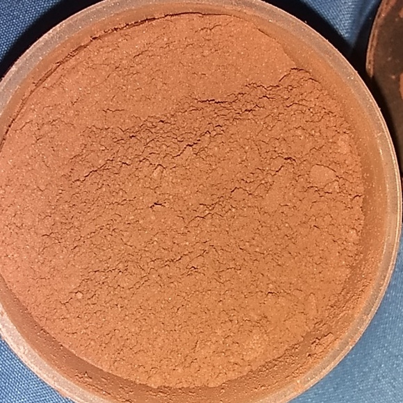 Mineral Blush - Picture 4 of 5